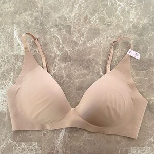 VS Seamless Nude Bra